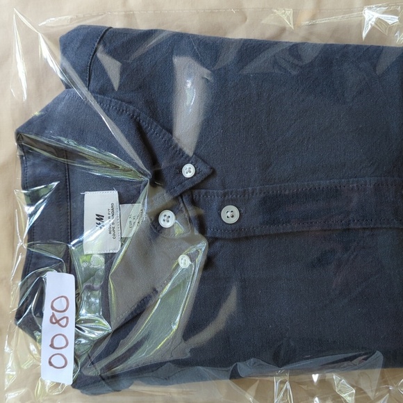 NEW H&M Blue Casual Button Down Shirt with Long Sleeves - Picture 11 of 11